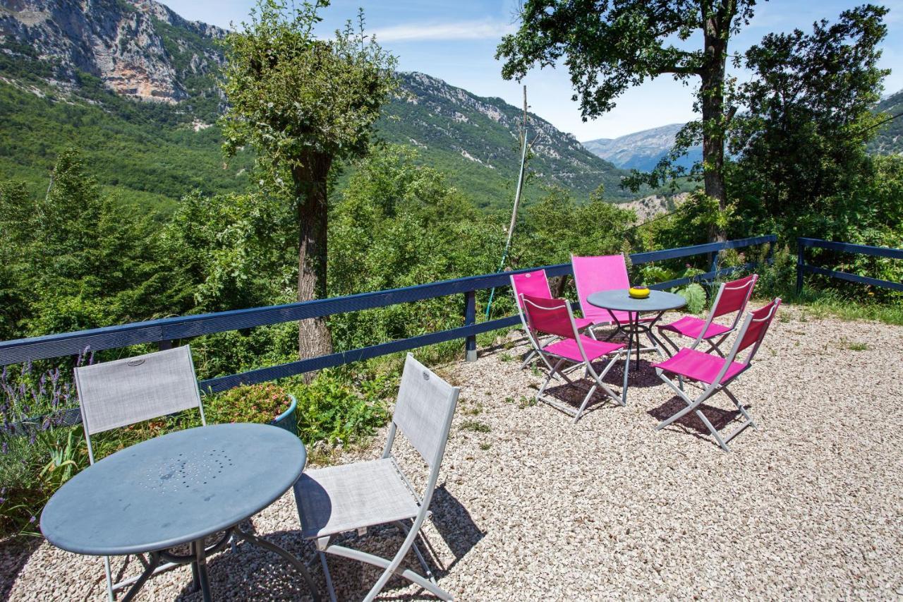 Chambre D'Hotes La Cascade Courmes Zewnętrze zdjęcie